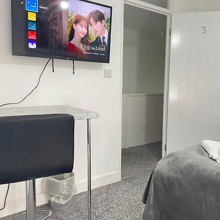 Pensjonat 4 Bedroom 2 Bathroom Shared House - Near Bhx And Nec