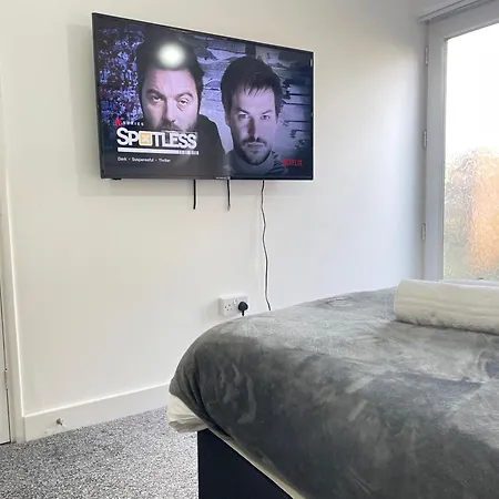 4 Bedroom 2 Bathroom Shared House - Near Bhx And Nec * Birmingham